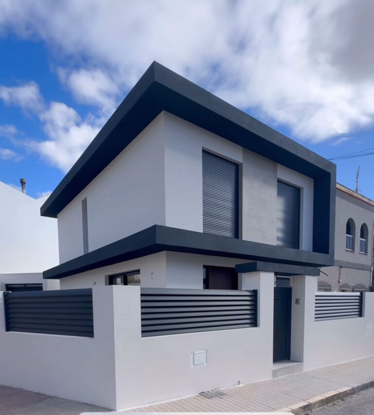 Construcción llave en mano de viviendas con aislamiento térmico y acústico en Mairena del Aljarafe y Dos Hermanas